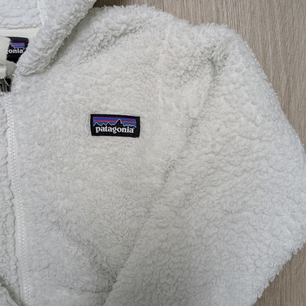 Patagonia 2T White Fleece Furry Friends Zip Up Hoodie - Picture 3 of 7